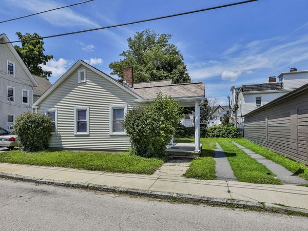 1 Oak Street, Nashua, NH 03060