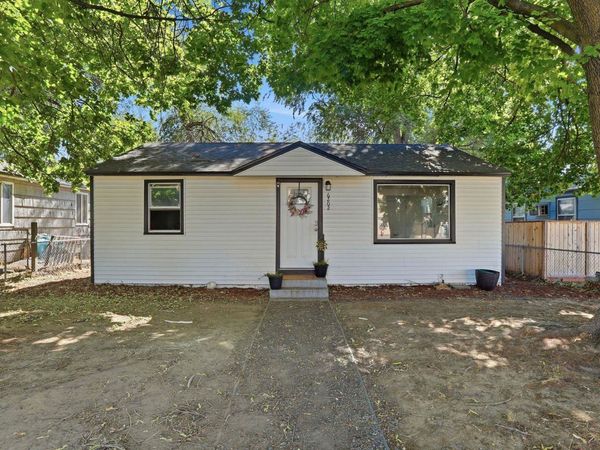 6202 N Astor St, Spokane, WA 99207