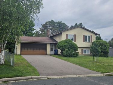 7408 W 100th Street, Bloomington, MN 55438