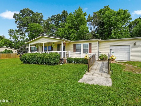 1012 Ashley Meadows Drive , Strawberry Plains, TN 37871