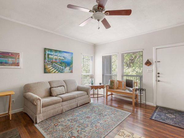 1509 W 39th 1/2 ST, Unit 208, Austin, TX 78756