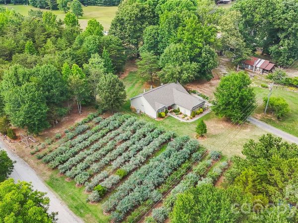 1483 Hopewell Church Road , Catawba, NC 28609