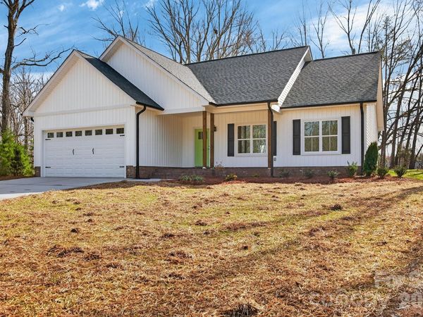 421 School Street, Rockwell, NC 28138