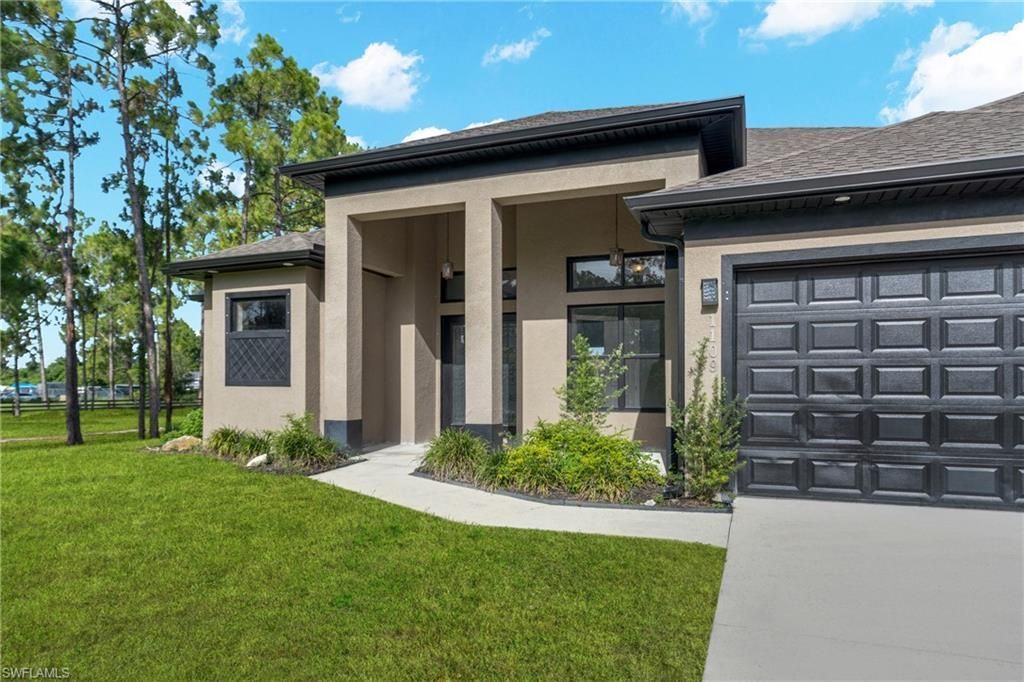 1109 Rush Ave , Lehigh Acres, FL 33972 Photo