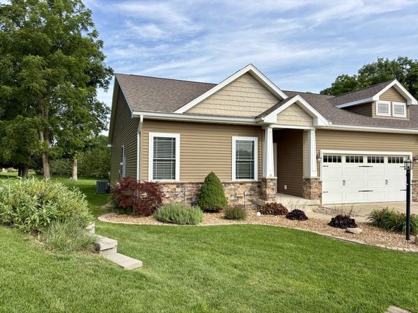 1806 Lake Ridge Court , Unit 1806, Mahomet, IL 61853