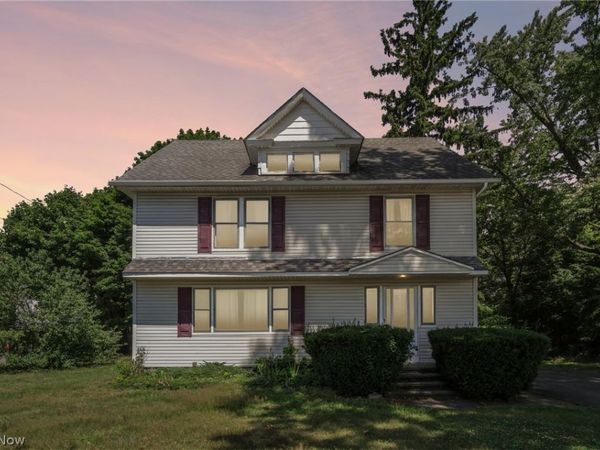 1927 W Prospect Road , Ashtabula, OH 44004