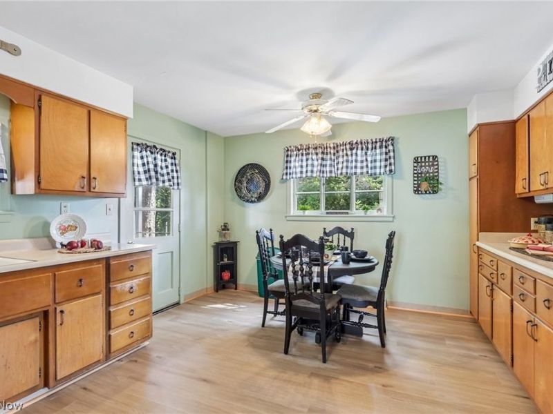 1927 W Prospect Road , Ashtabula, OH 44004 Photo 15