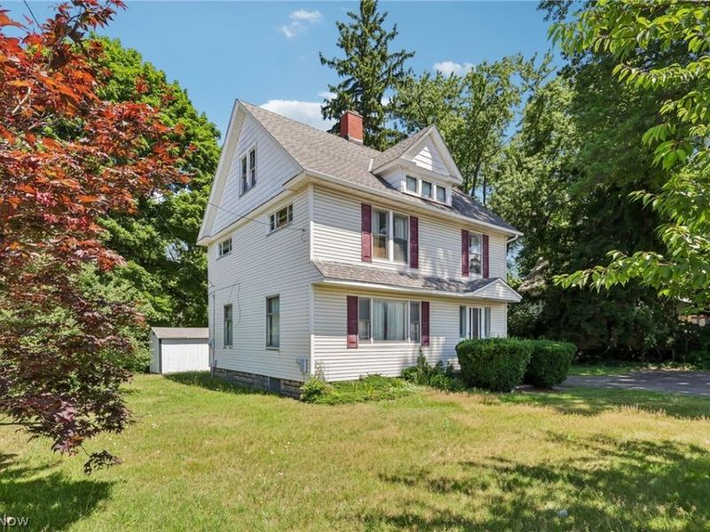 1927 W Prospect Road , Ashtabula, OH 44004 Photo 4
