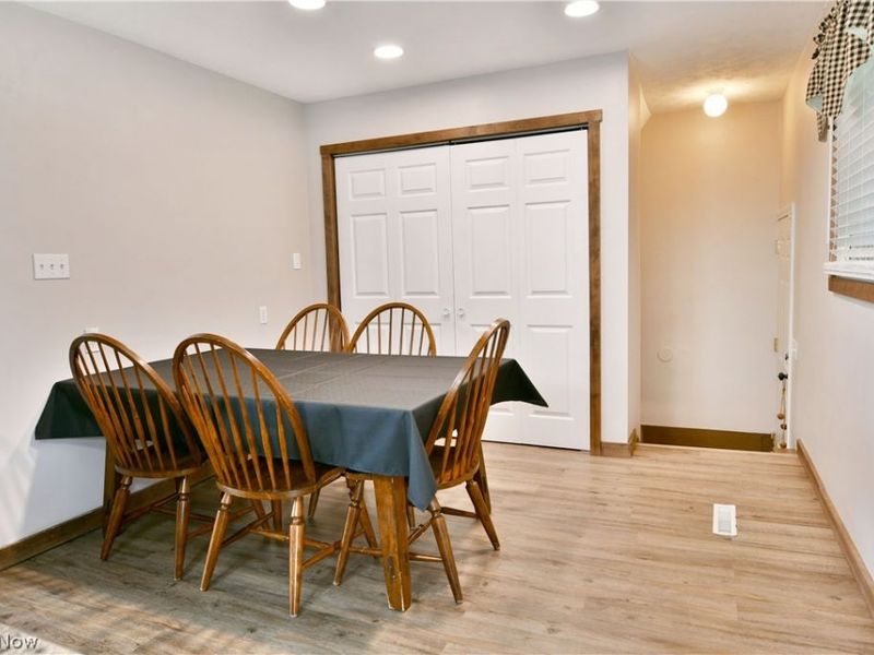 6556 Ridge Road , Cortland, OH 44410 Photo 11