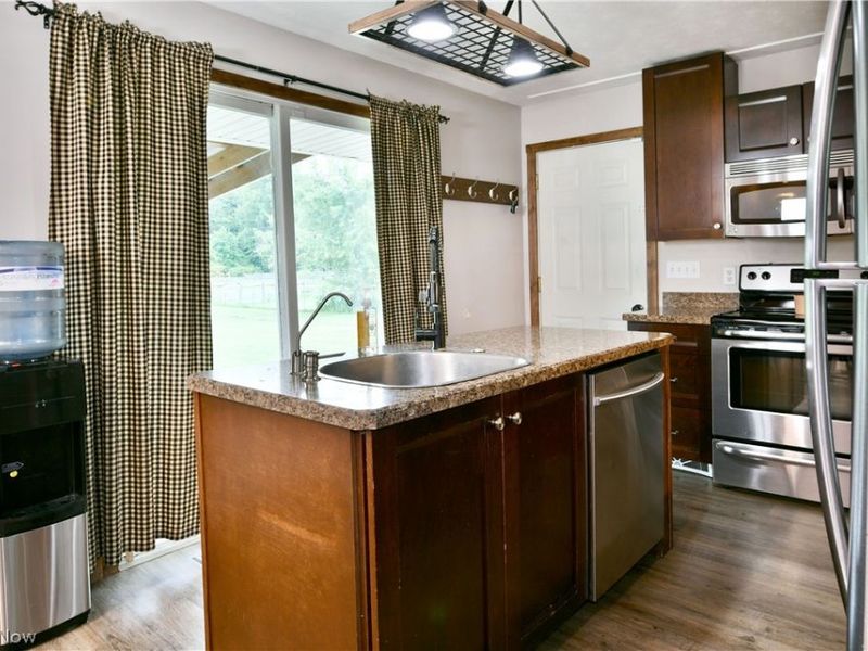6556 Ridge Road , Cortland, OH 44410 Photo 13