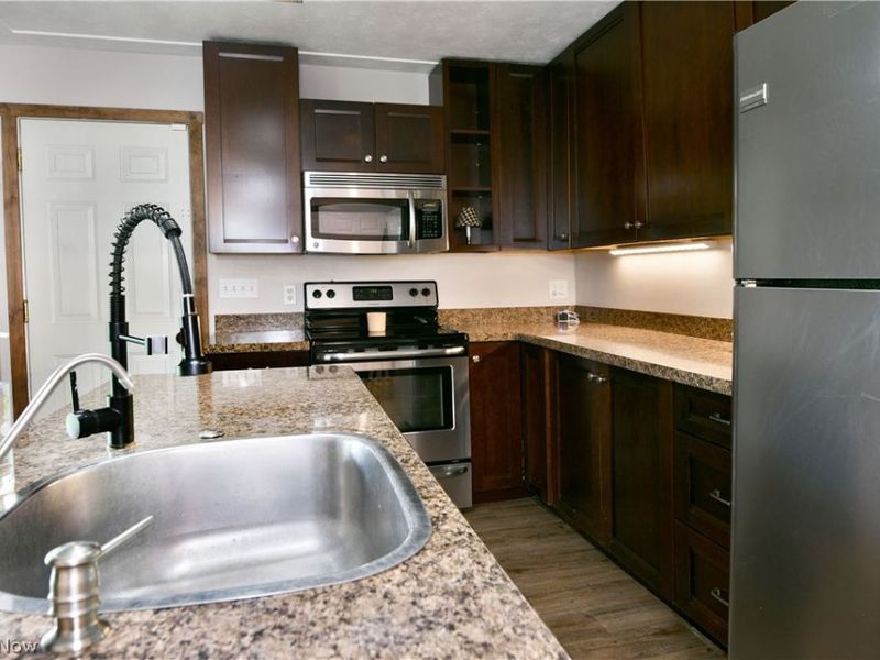 6556 Ridge Road , Cortland, OH 44410 Photo 14