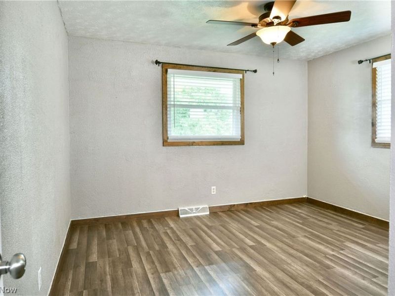6556 Ridge Road , Cortland, OH 44410 Photo 26