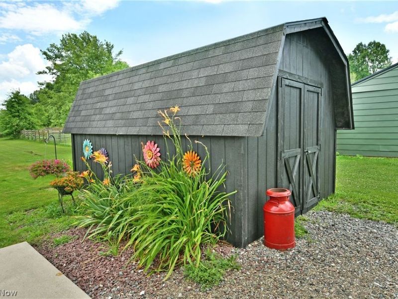 6556 Ridge Road , Cortland, OH 44410 Photo 49