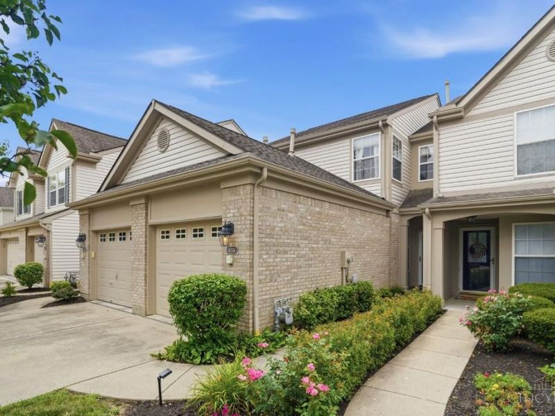 6705 Pondfield Lane, Mason, OH 45040 Photo 2