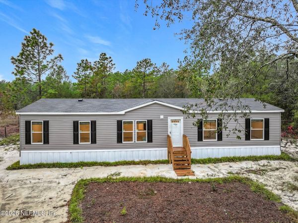 150 LAKE GALILEE Drive, Hawthorne, FL 32640