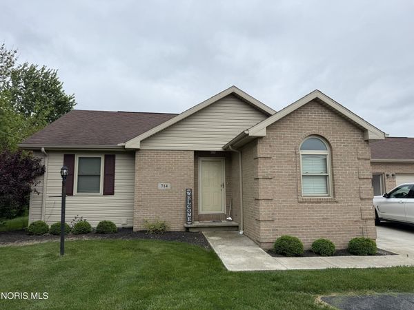 714 Autumn Drive , Ada, OH 45810