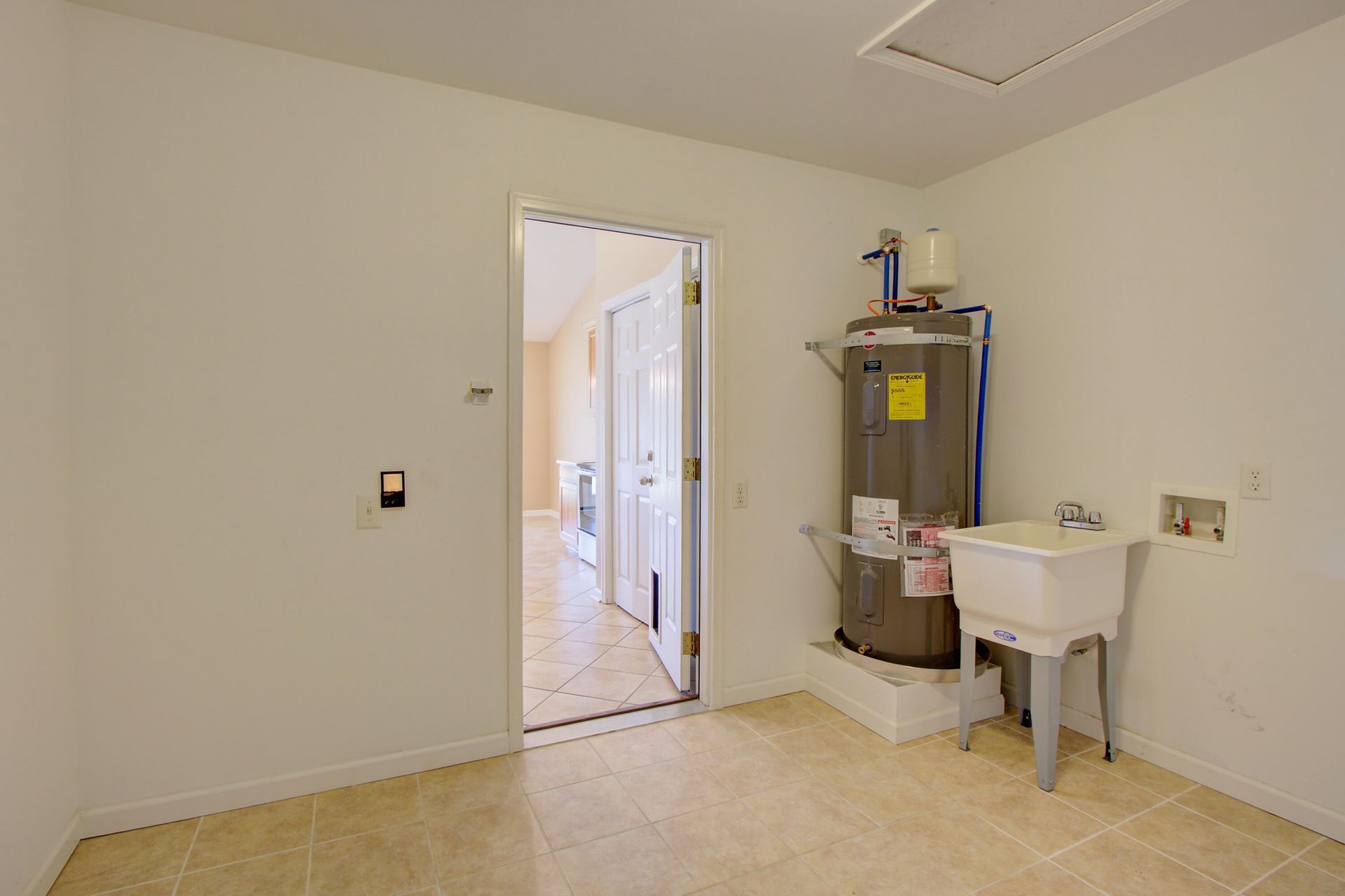 97 Avonshire Drive Photo 20