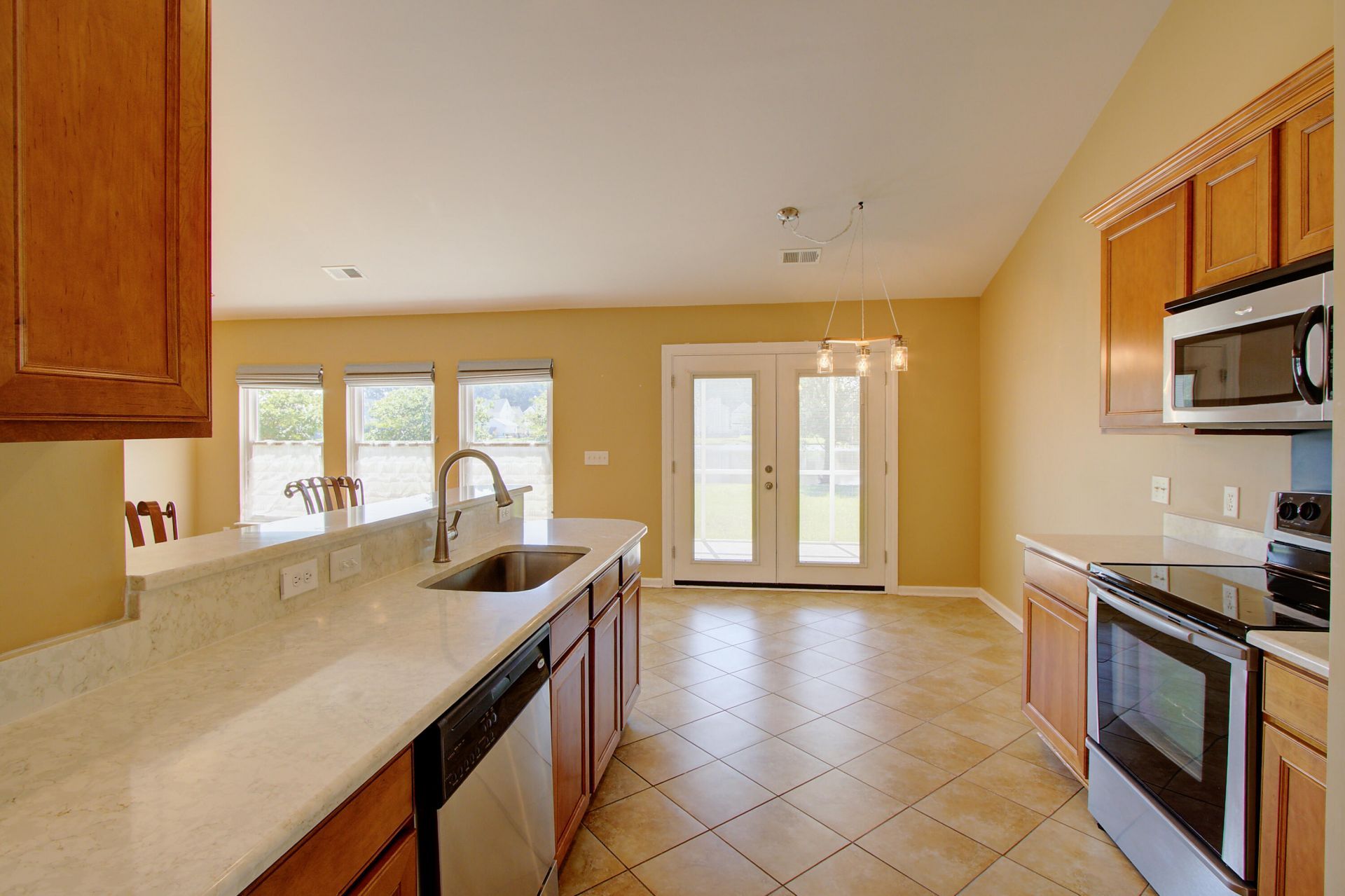 97 Avonshire Drive Photo 8