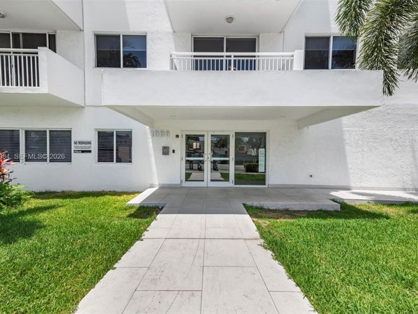 1666 West Ave, Unit 404, Miami Beach, FL 33139