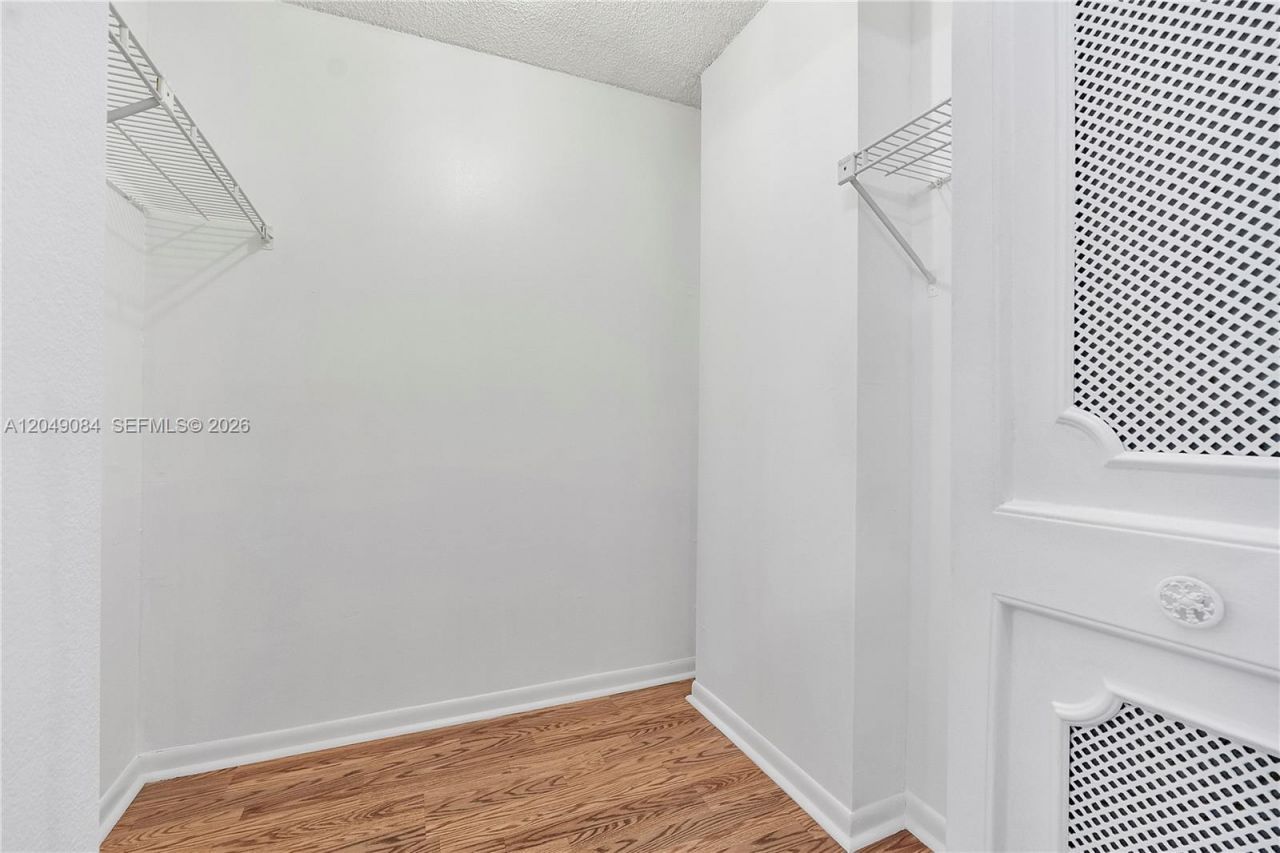 1666 West Ave, Unit 404, Miami Beach, FL 33139 Photo