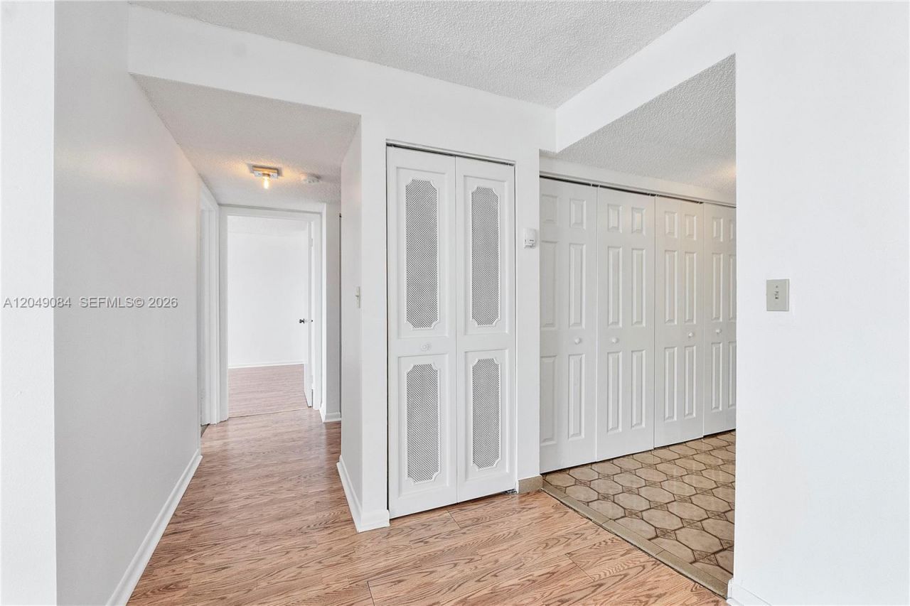 1666 West Ave, Unit 404, Miami Beach, FL 33139 Photo