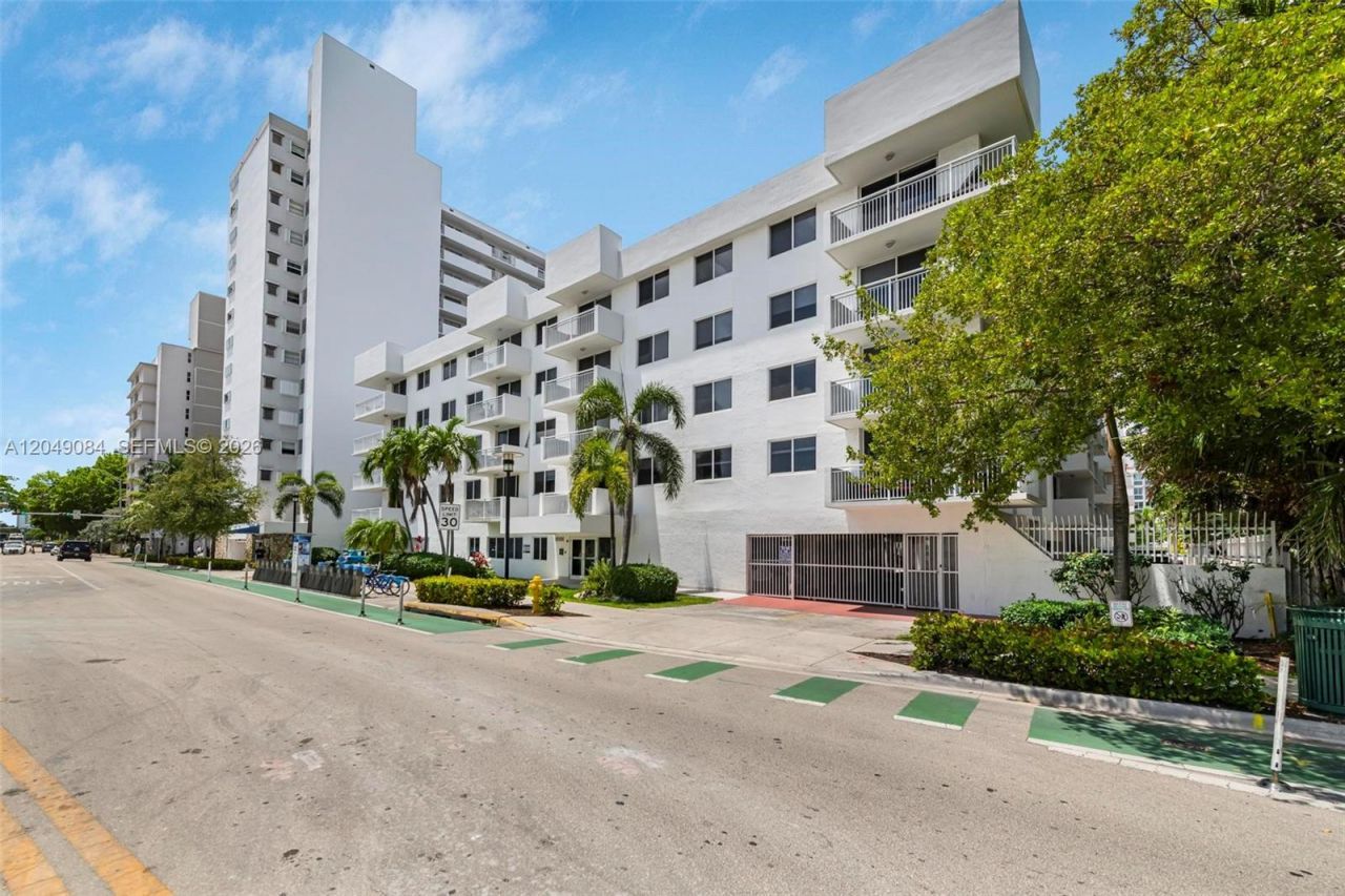 1666 West Ave, Unit 404, Miami Beach, FL 33139 Photo