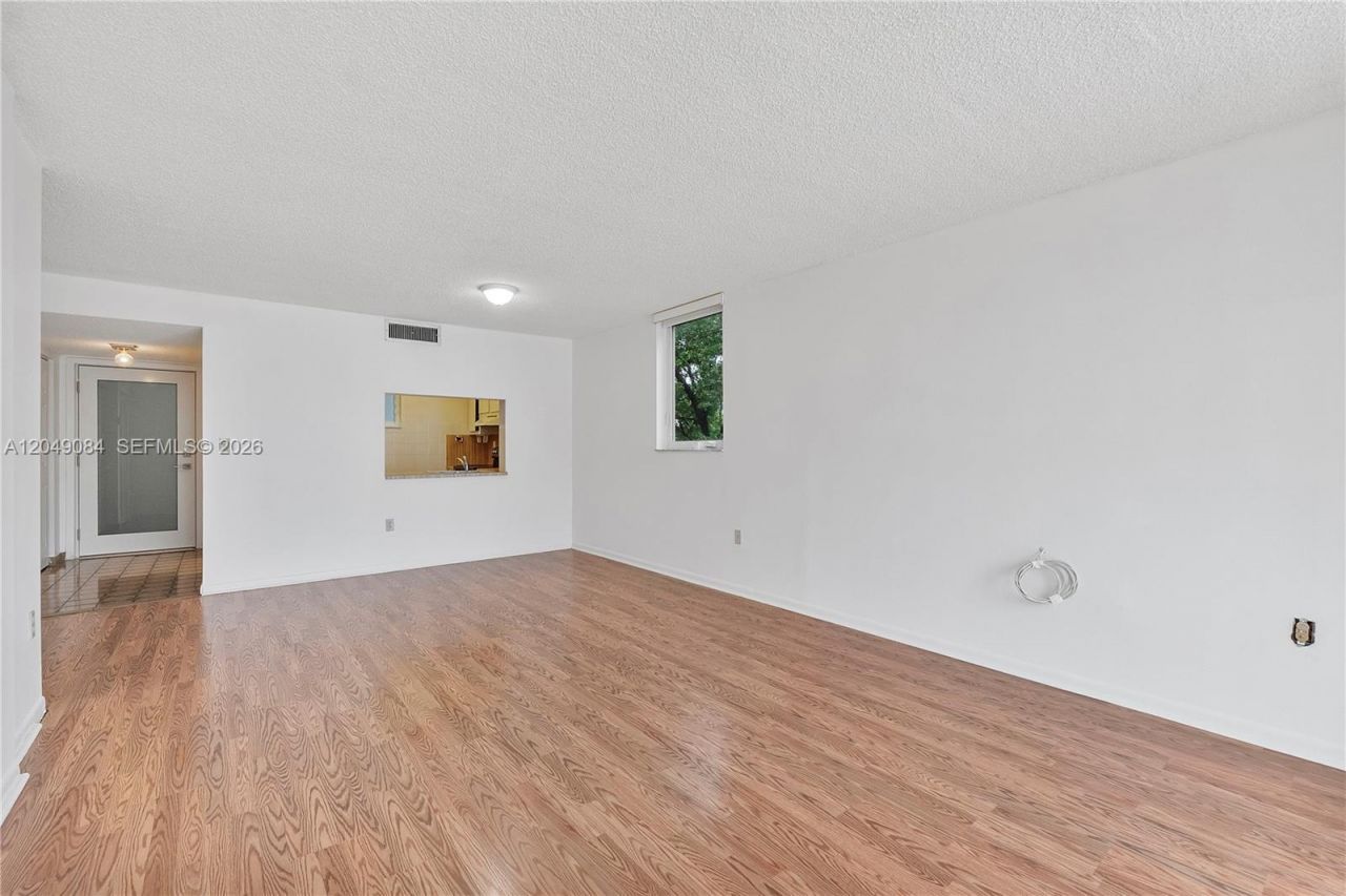1666 West Ave, Unit 404, Miami Beach, FL 33139 Photo