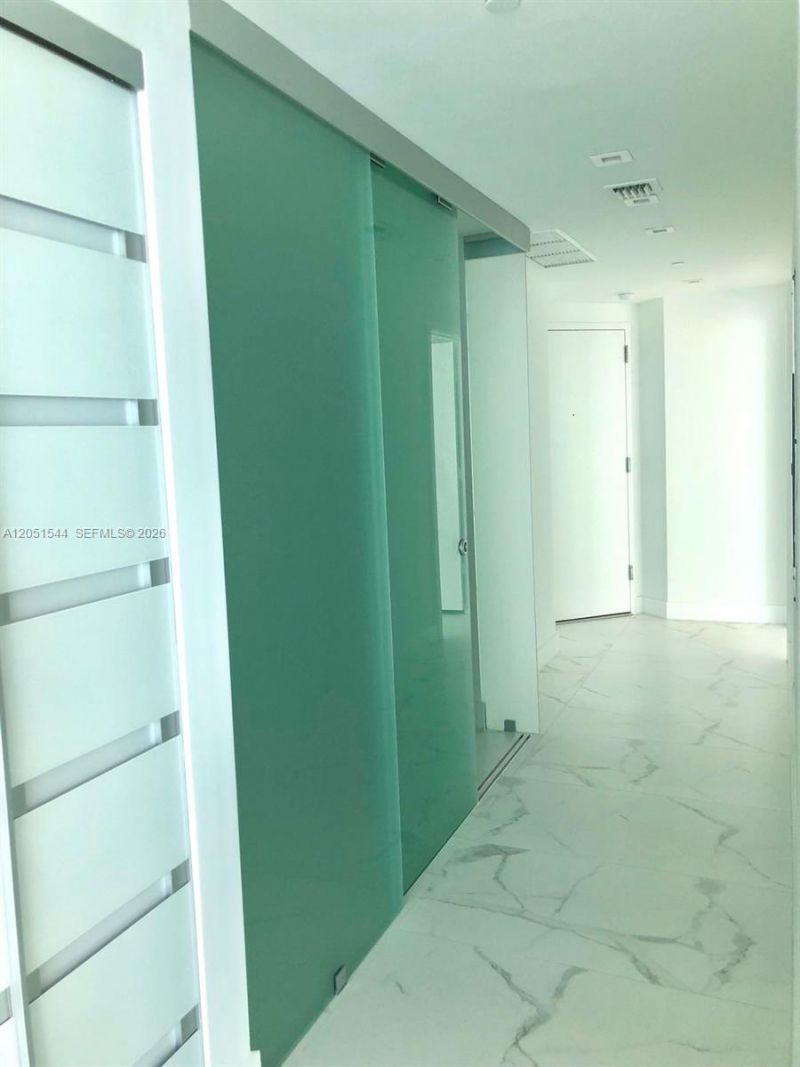 650 NE 32 St, Unit 3307, Miami, FL 33137 Photo