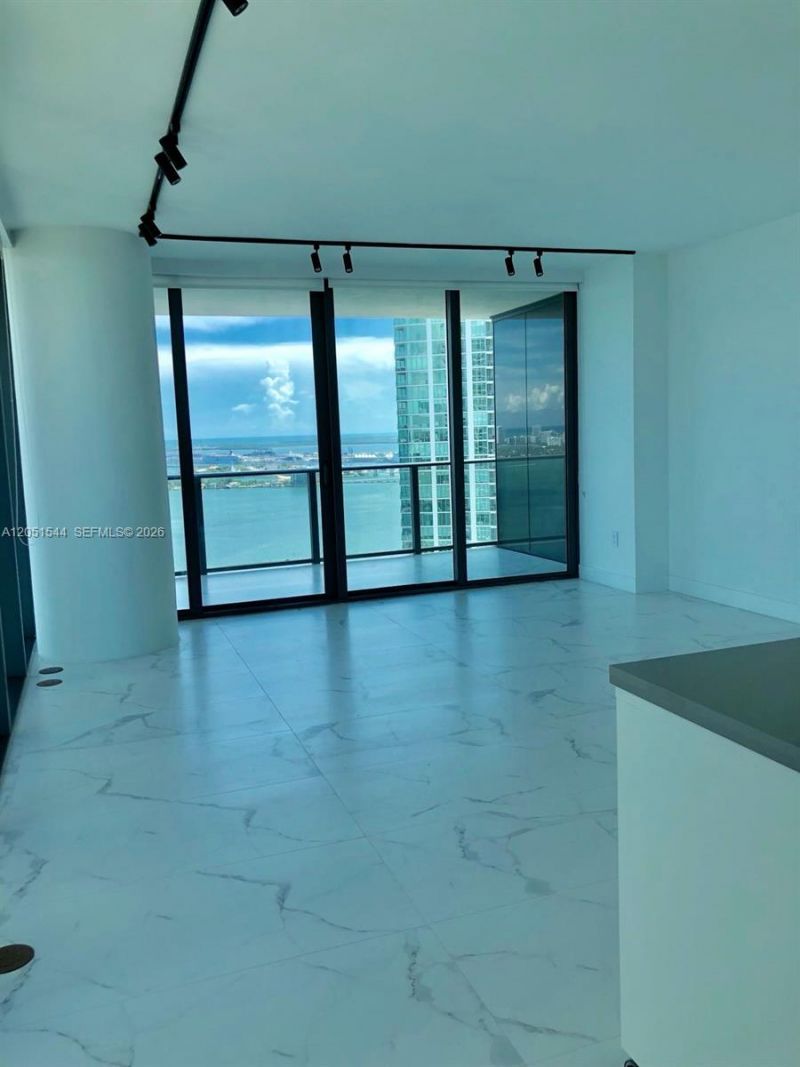650 NE 32 St, Unit 3307, Miami, FL 33137 Photo