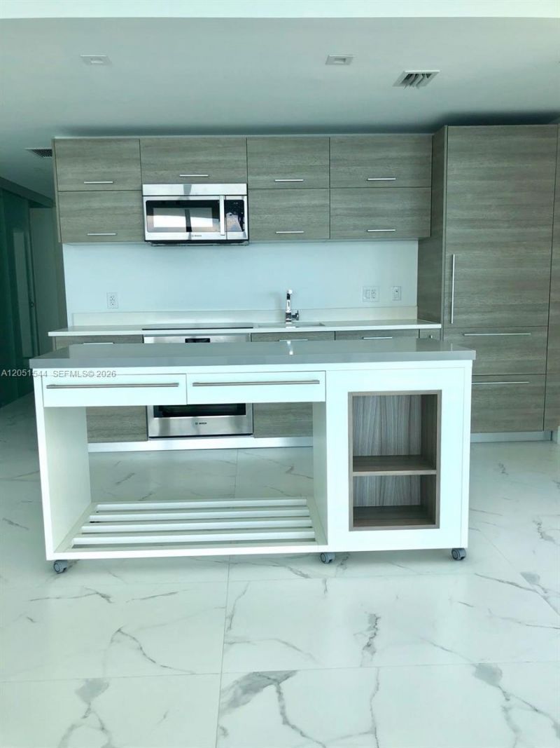 650 NE 32 St, Unit 3307, Miami, FL 33137 Photo