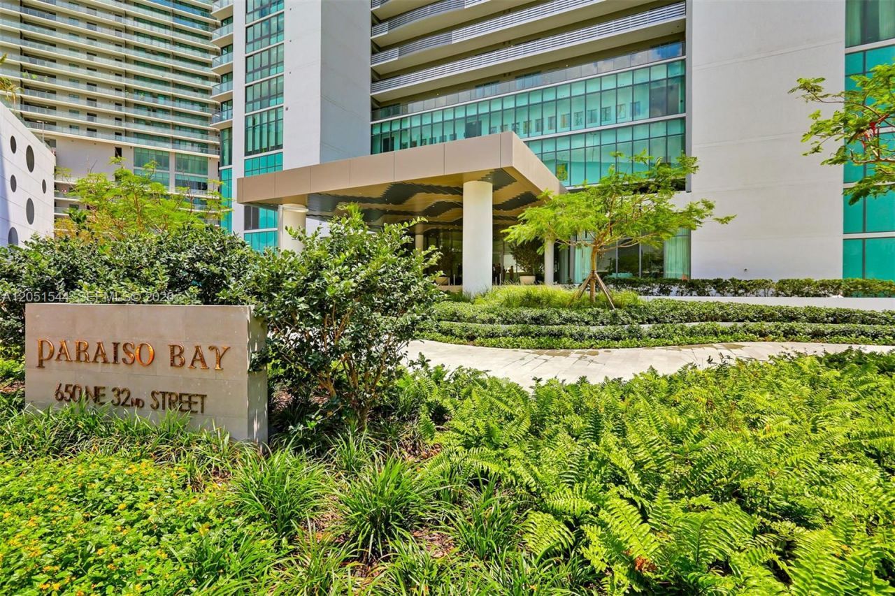 650 NE 32 St, Unit 3307, Miami, FL 33137 Photo