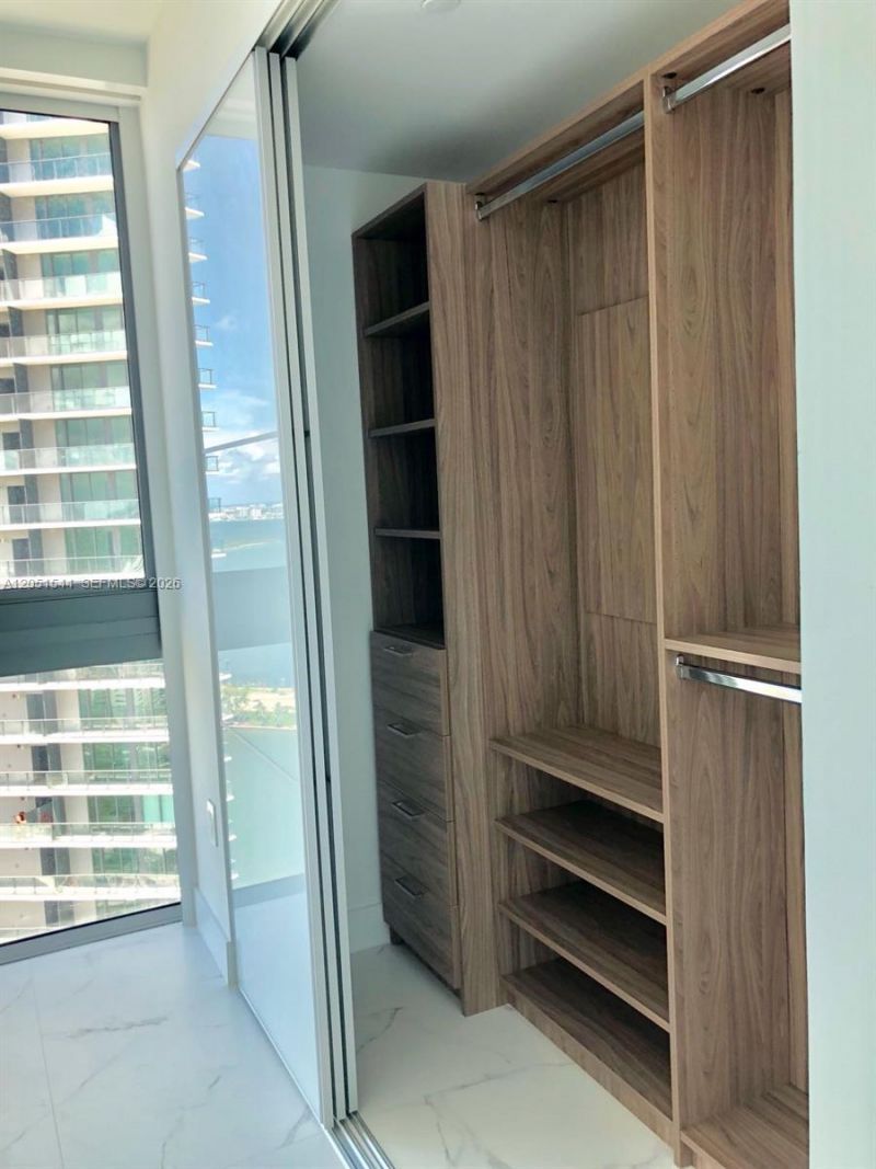 650 NE 32 St, Unit 3307, Miami, FL 33137 Photo