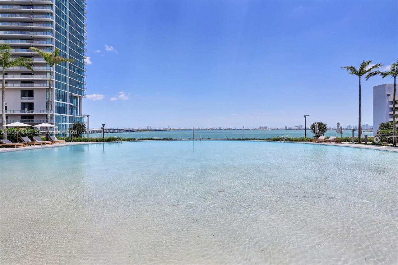 650 NE 32 St, Unit 3307, Miami, FL 33137 Photo