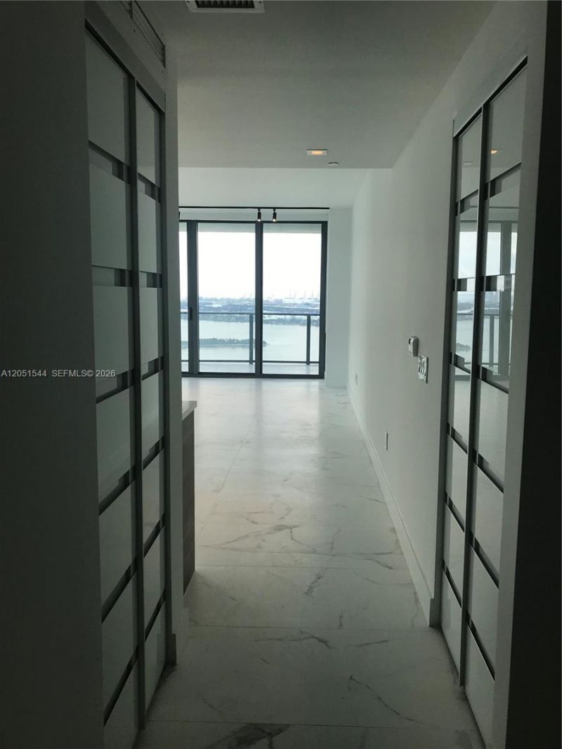 650 NE 32 St, Unit 3307, Miami, FL 33137 Photo
