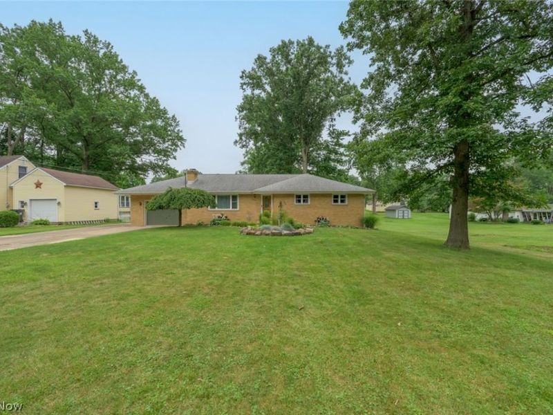 5085 E Rockwell Road, Austintown, OH 44515 Photo 2