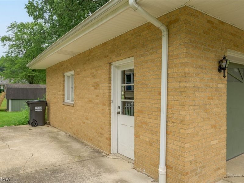 5085 E Rockwell Road, Austintown, OH 44515 Photo 8