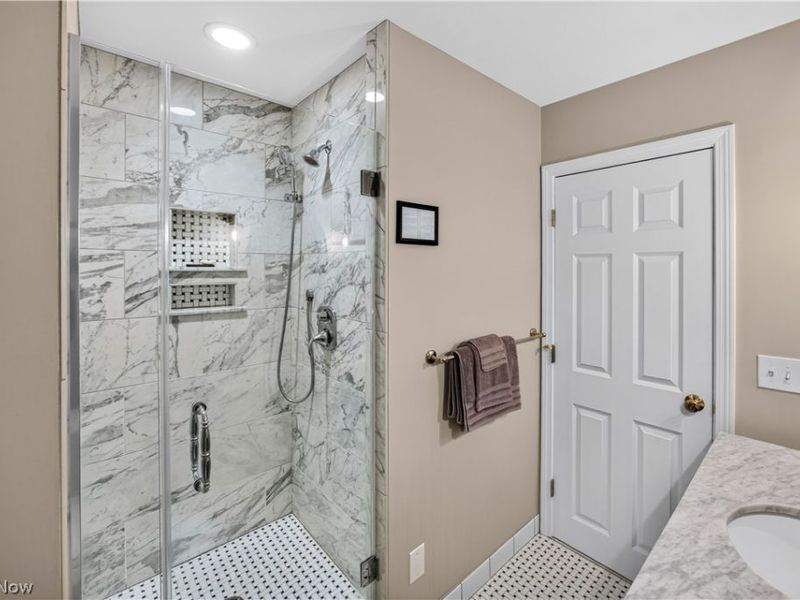 2621 Charney Road, University Heights, OH 44118 Photo 27