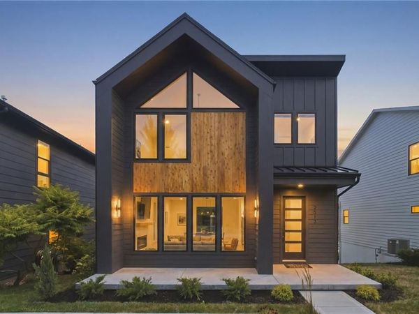 2517 Forest Avenue, Kansas City, MO 64108