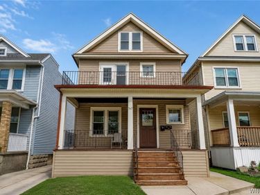 565 Military Road , Buffalo, NY 14207