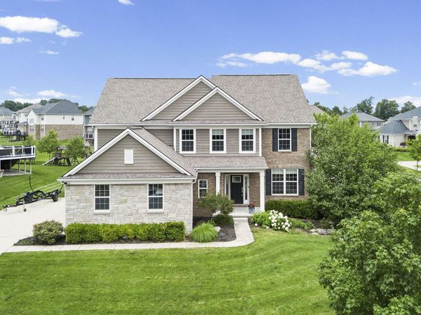 5887 Strawberry Circle, Commerce Twp, MI 48382