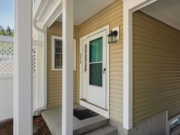 290 Allerton Commons Ln, Unit 290, Braintree, MA 02184