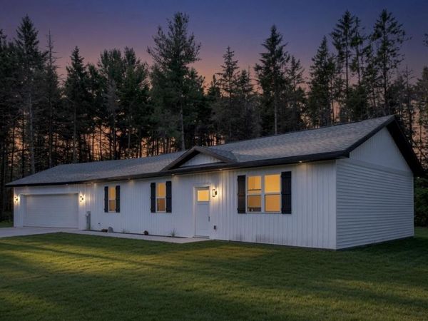 601 RAINBOW CIRCLE, Peshtigo, WI 54157