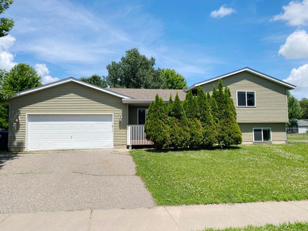 6161 Bakken Street , Monticello, MN 55362