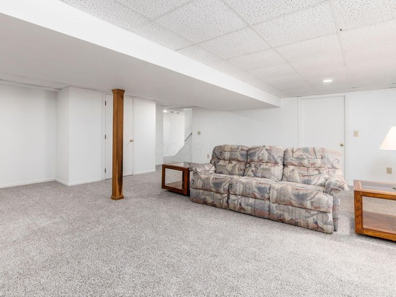 2077 Scottingham Drive, Dublin, OH 43016 Photo 21