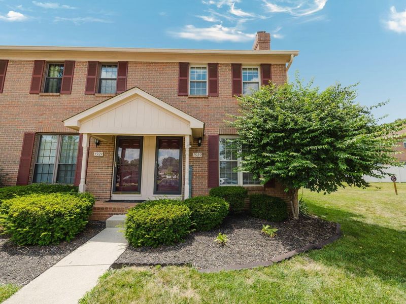 7929 Verandah Court, Unit 51, Powell, OH 43065 Photo 1