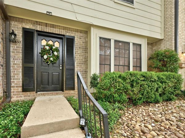 6637 Valleyside RD, Austin, TX 78731