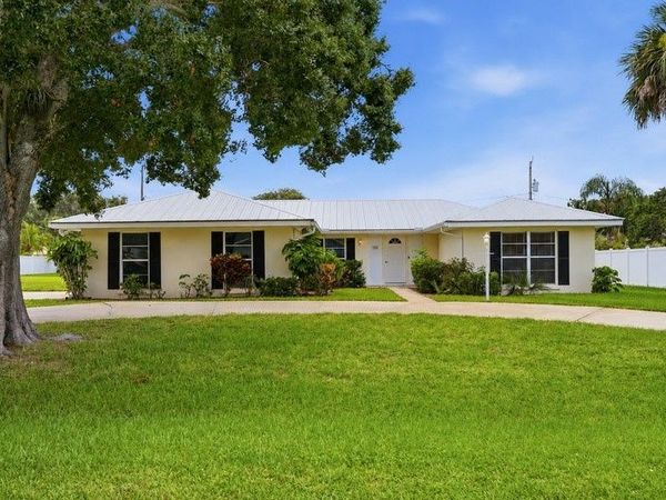 1426 34th Avenue, Vero Beach, FL 32960