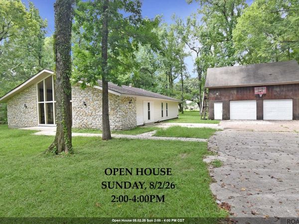 10560 Shadowlake Dr, Geismar, LA 70734