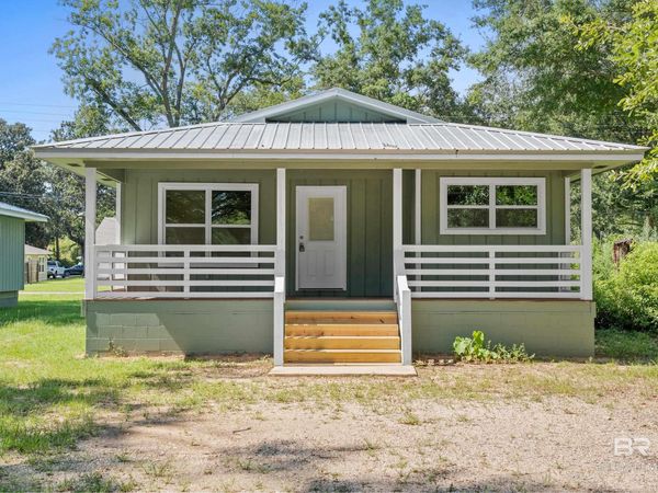 208 W Verbena Avenue, Foley, AL 36535