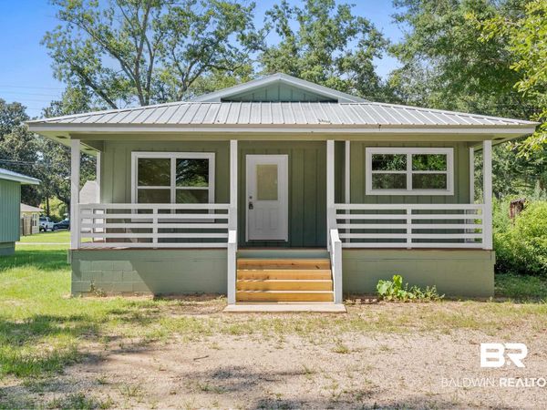 208 W Verbena Avenue, Foley, AL 36535